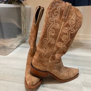 Lucchese size 6 brown boots